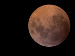 Lunar Eclipse 1-Feb-2018. Composite photo with 2s exposure at totality for colour and 1/1000s exposure taken before first contact as luminance. I cheated, so sue me.